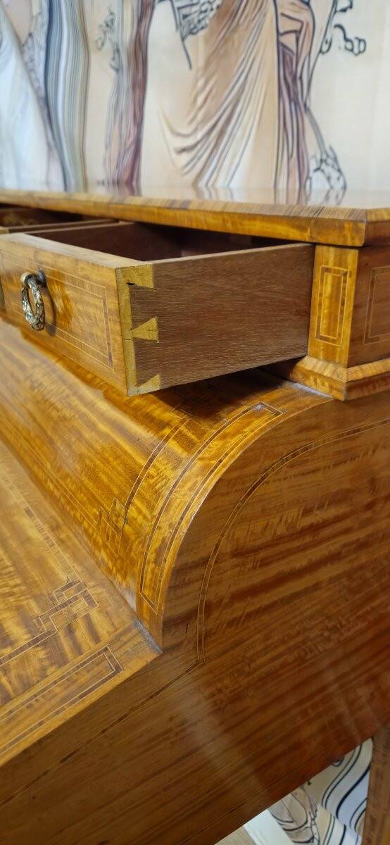 Cylinder desk / Drop-leaf desk – marquetry – Louis XVI style - 20th century