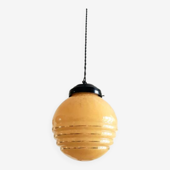 Globe suspension