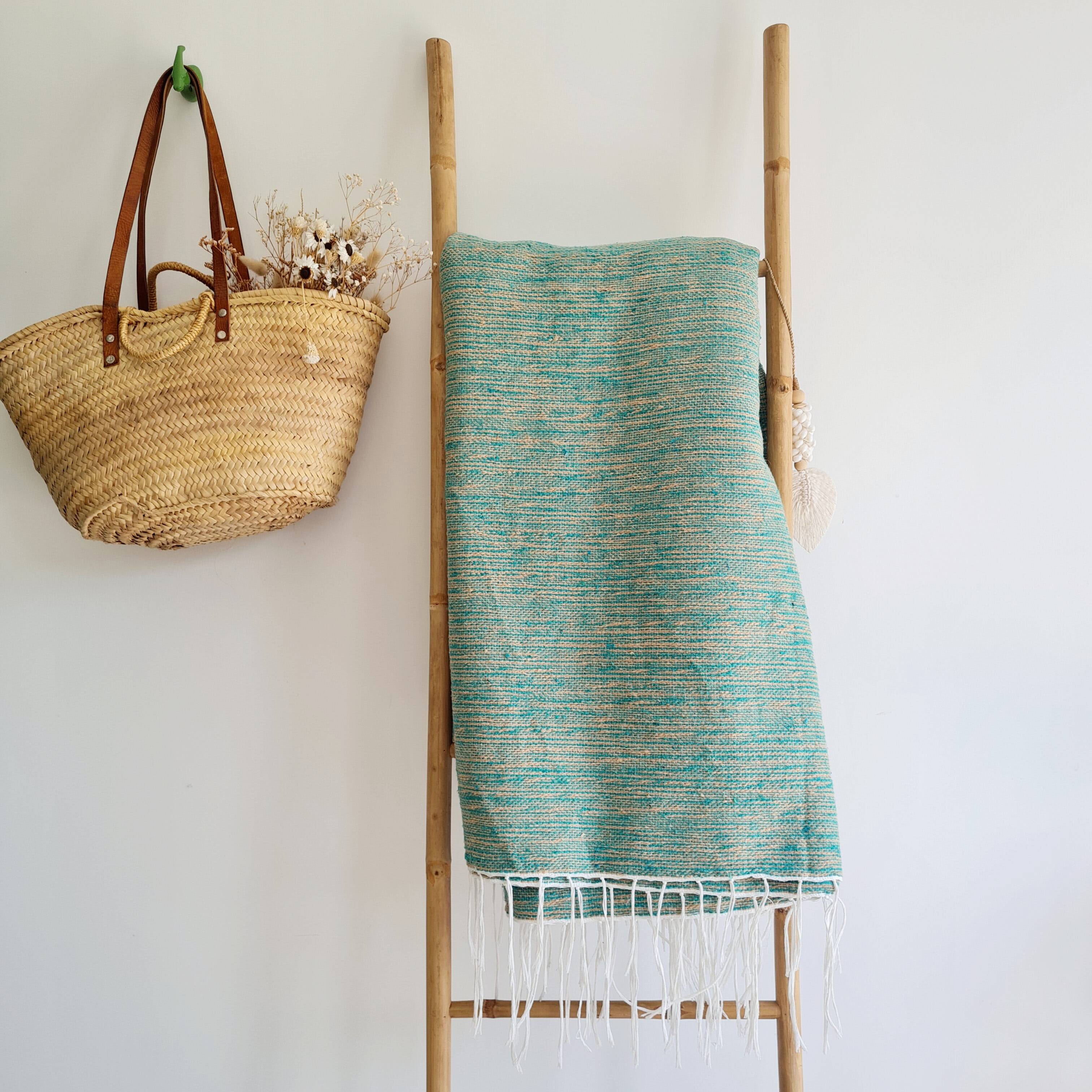 Handwoven green plaid with fine striped linen - fine fringes