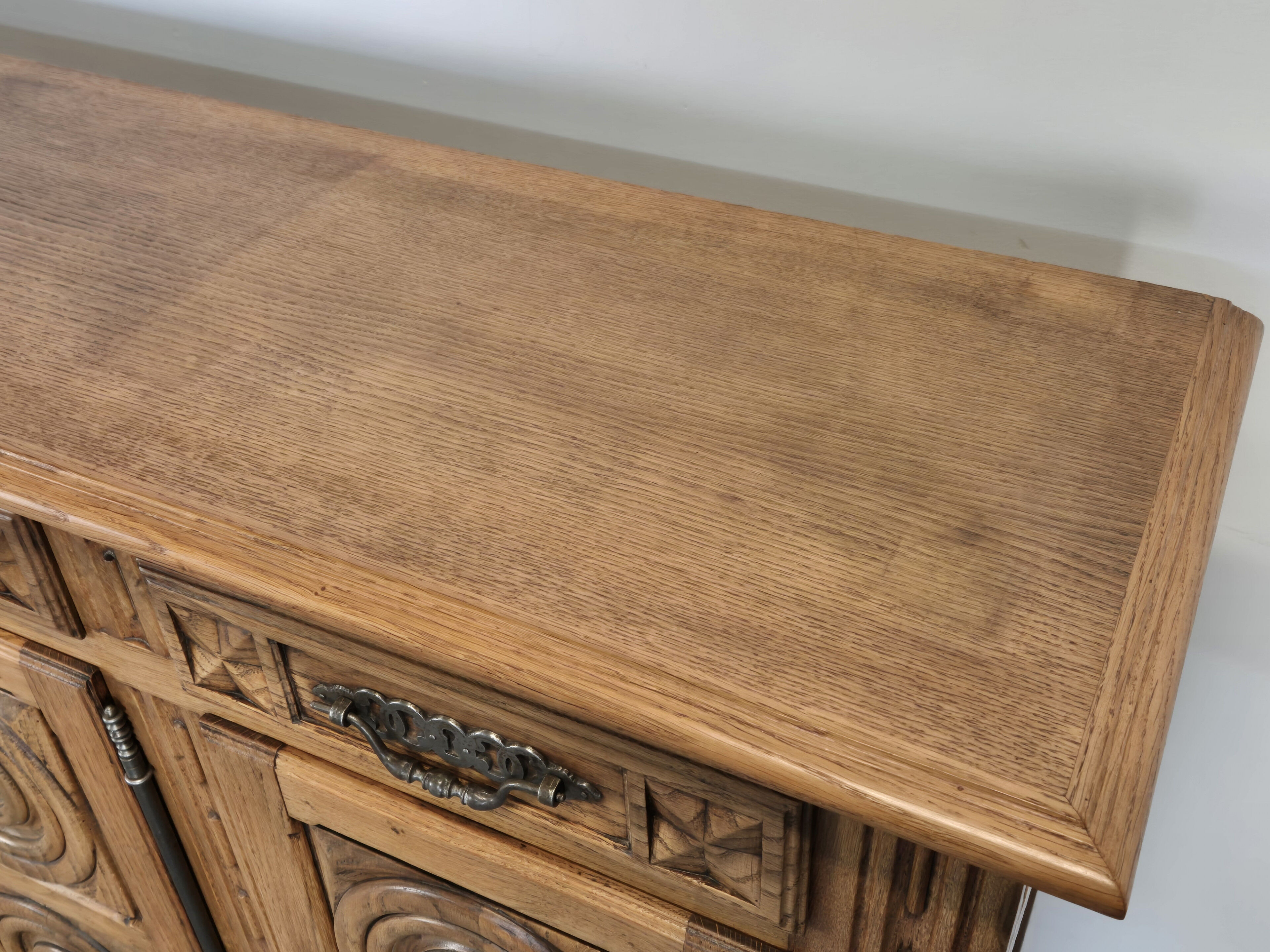High sideboard in carved solid oak