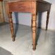 Vintage solid wood desk table - Elegant turned legs