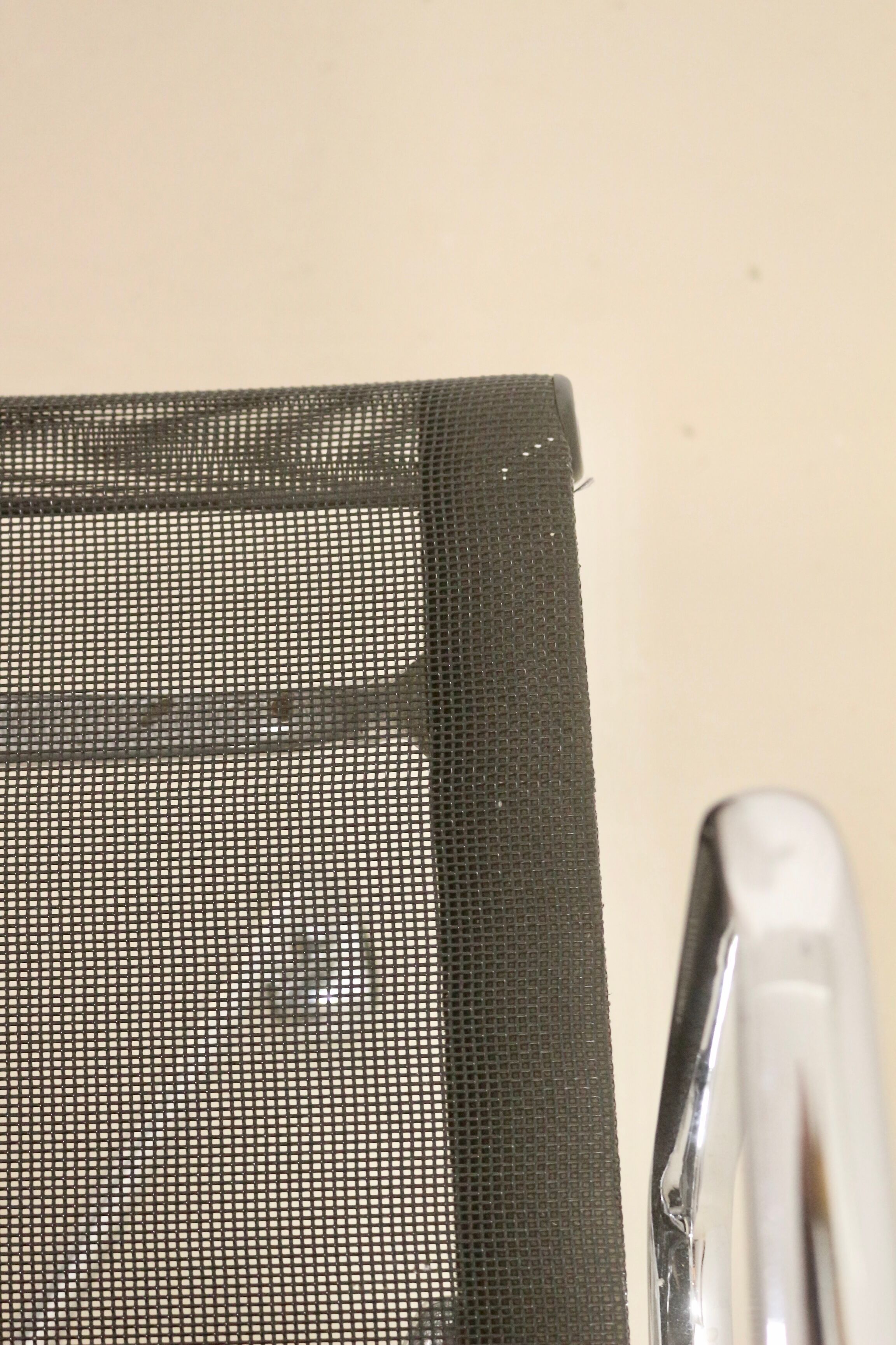 Set of 8 Charles and Ray Eames armchairs by Vitra model EA 117