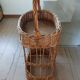 Panier porte bouteilles ancien en rotin