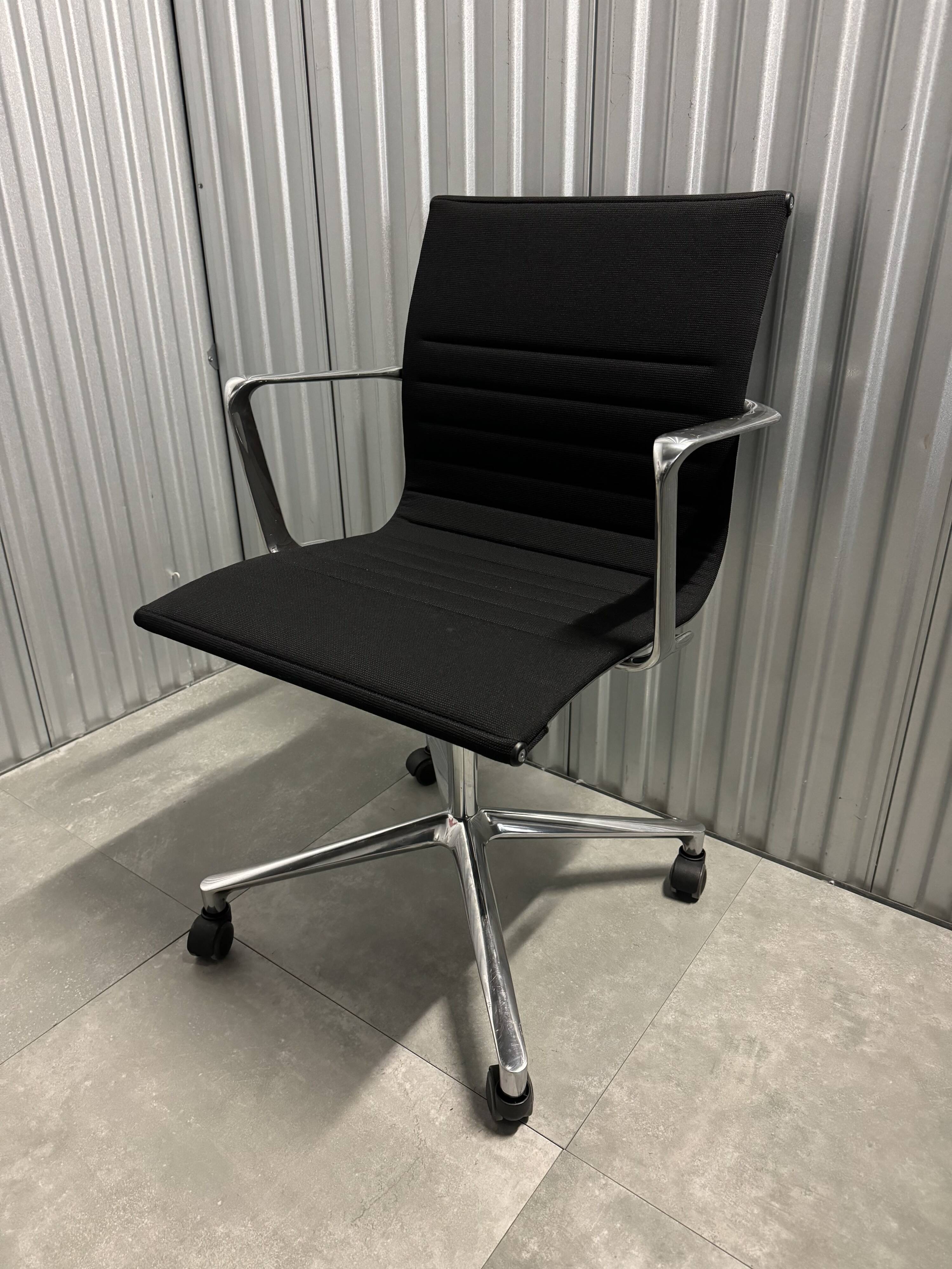 Icf office chair una chair black fabrics
