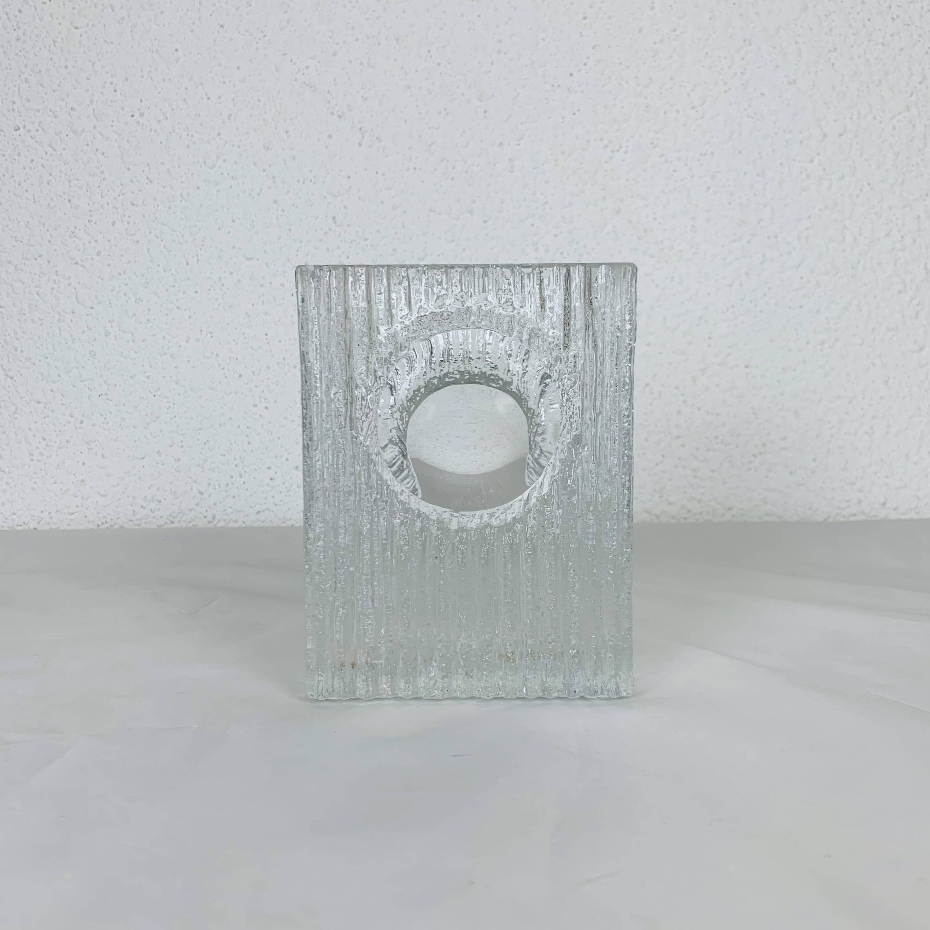 Daum vase, Cratère model, crystal, 1970s