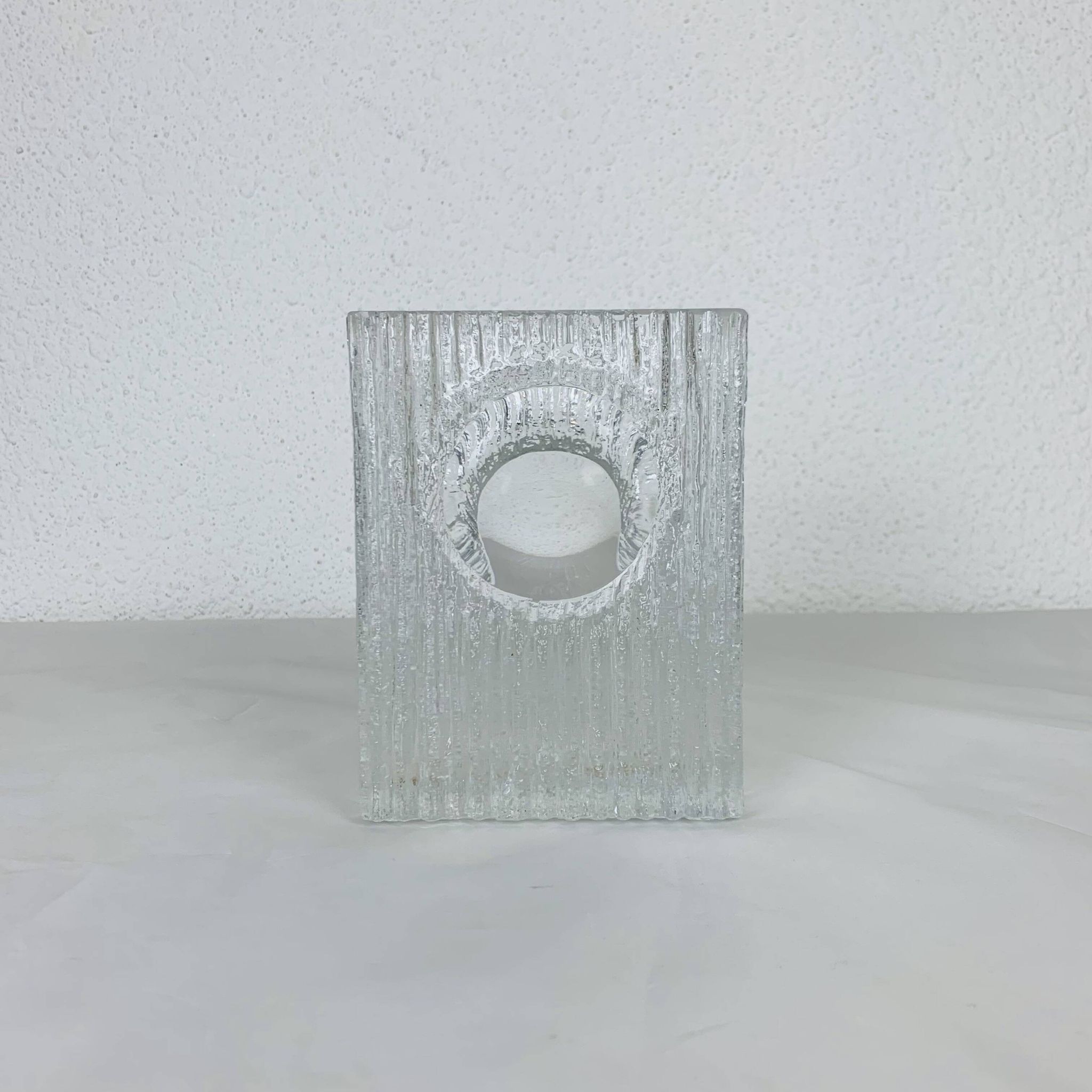 Daum vase, Cratère model, crystal, 1970s