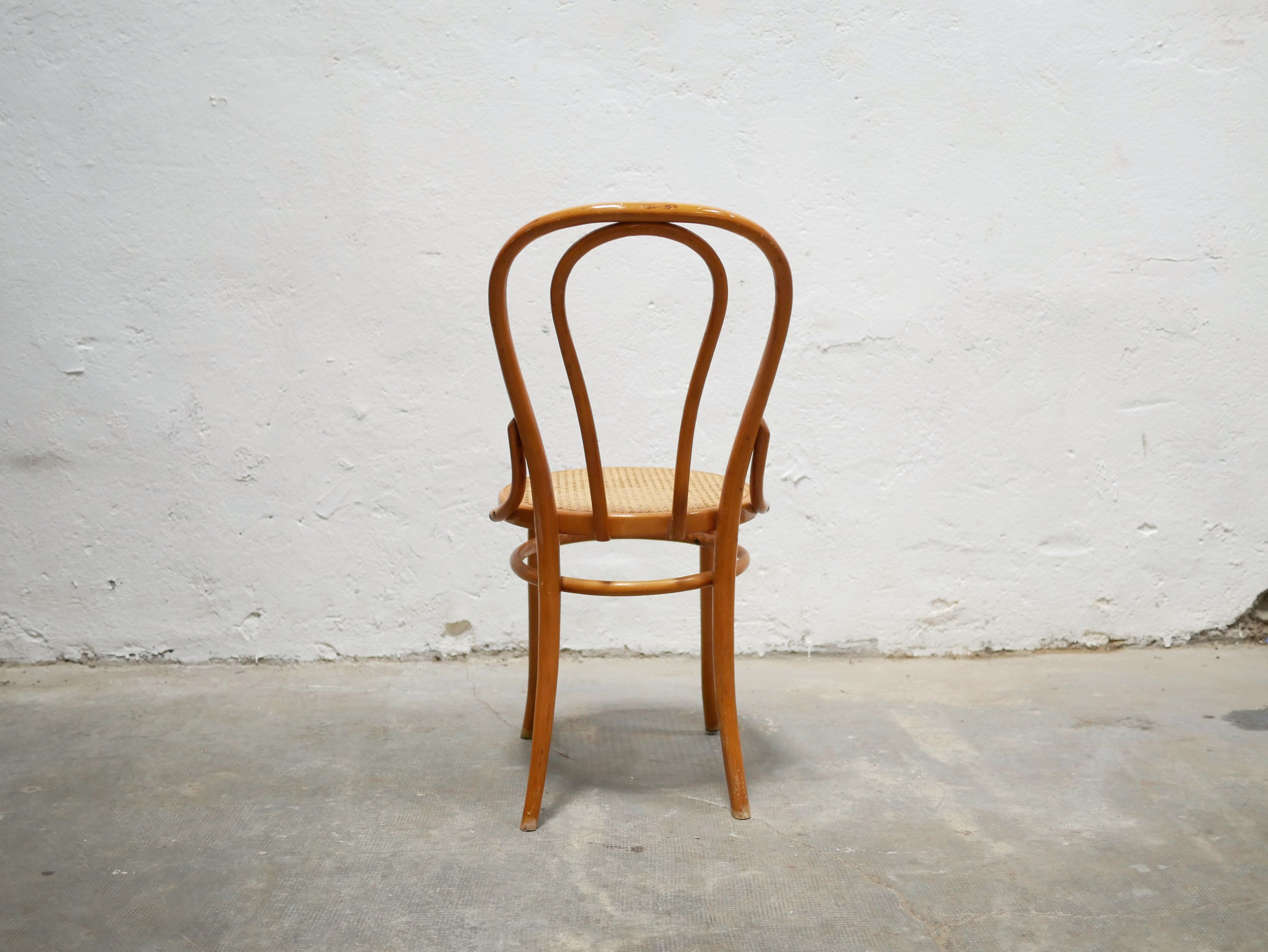 Vintage bistro chair cannée