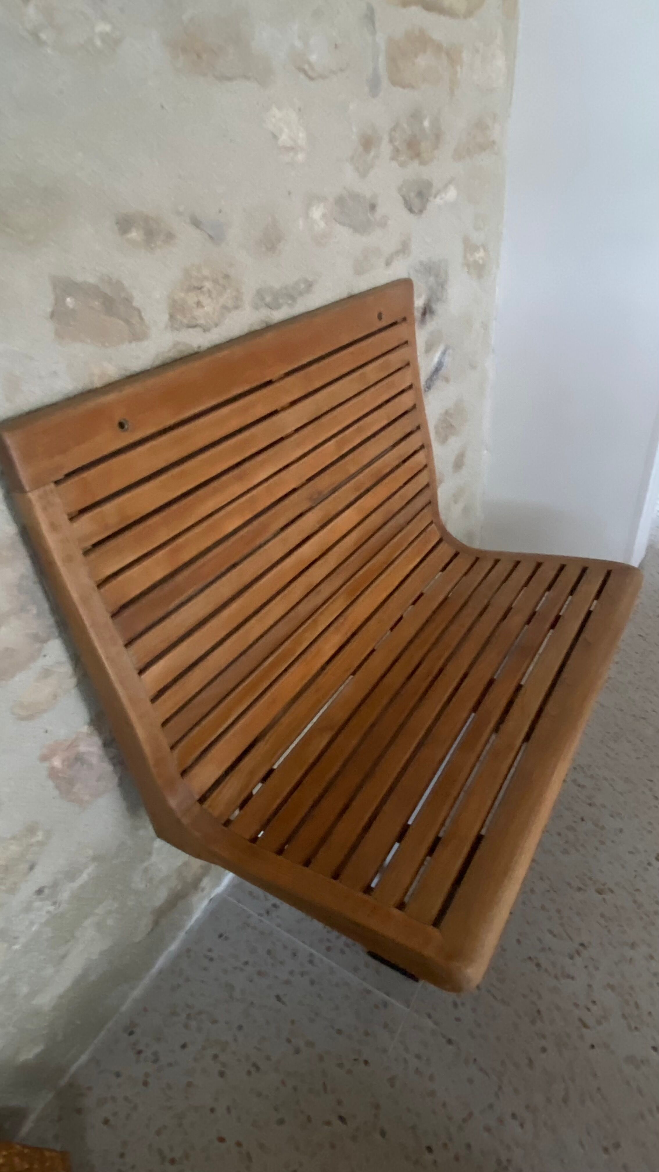 Train bench or metro in wood 1900 with its luggage rack