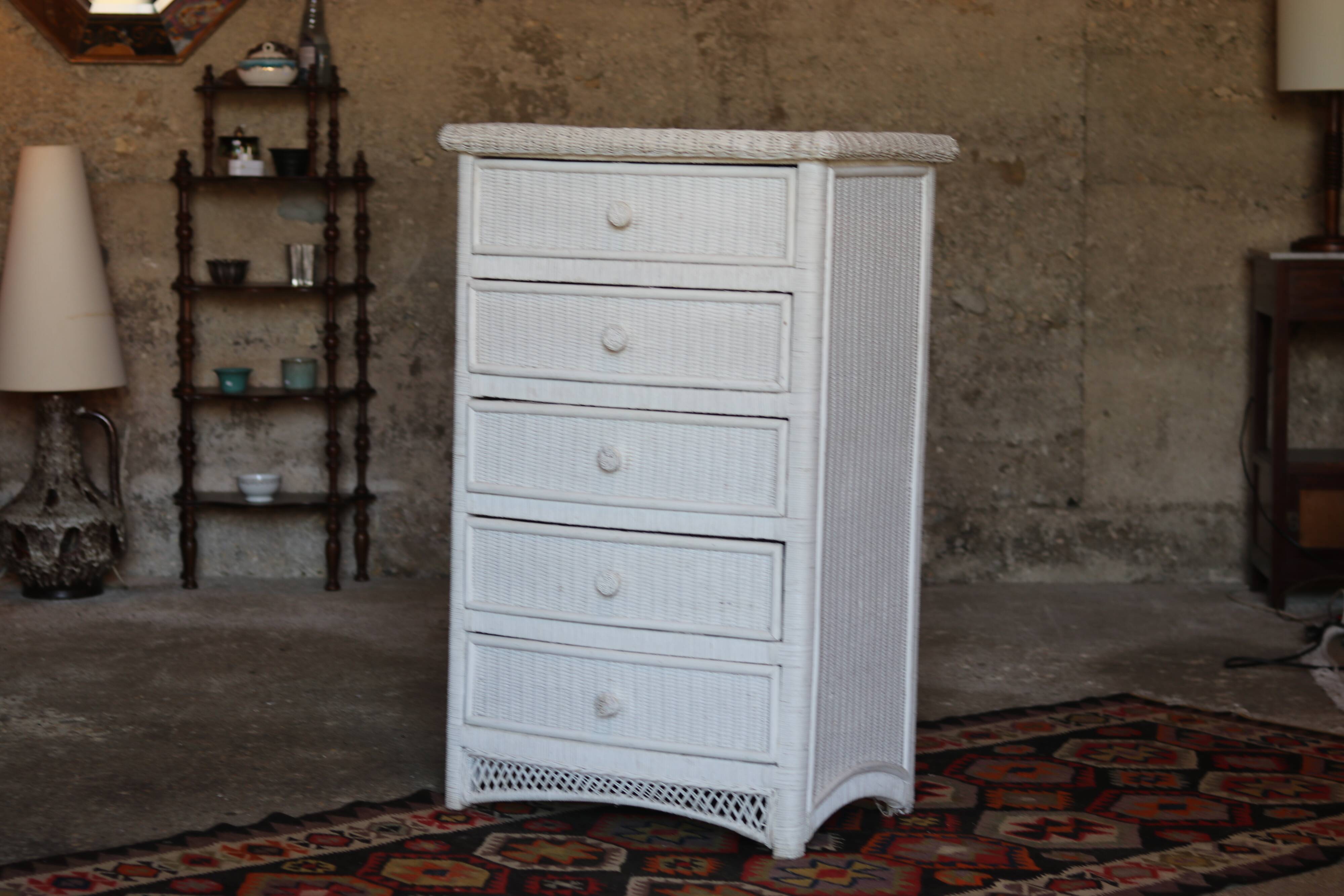 Chiffonnier vintage en osier blanc