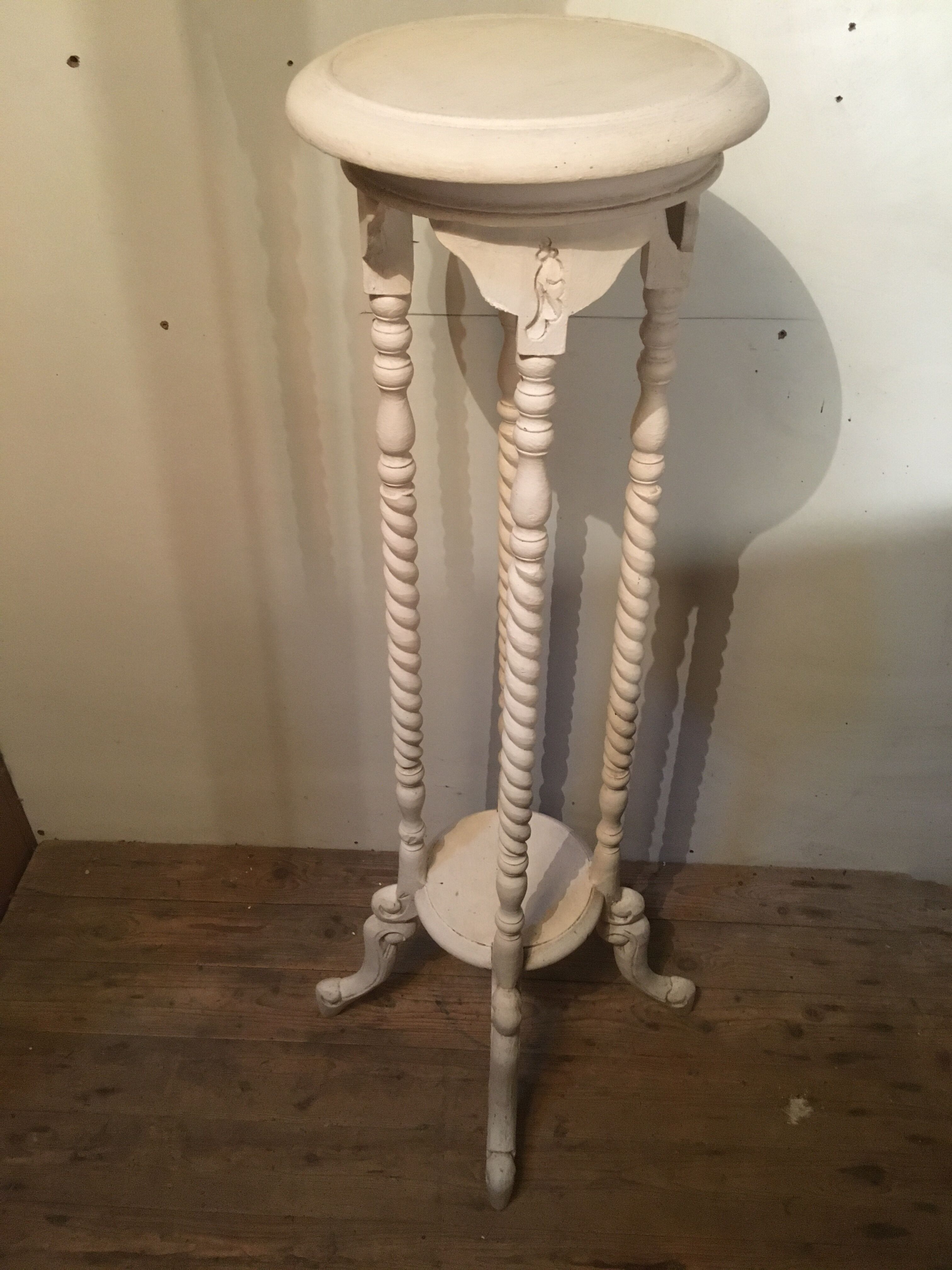 White patina wood harness