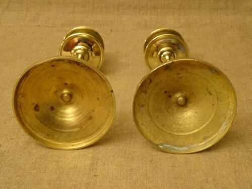 Pair of old torches candle holders bronze brass floral decoration Ht 18,8 cm ref A173/40