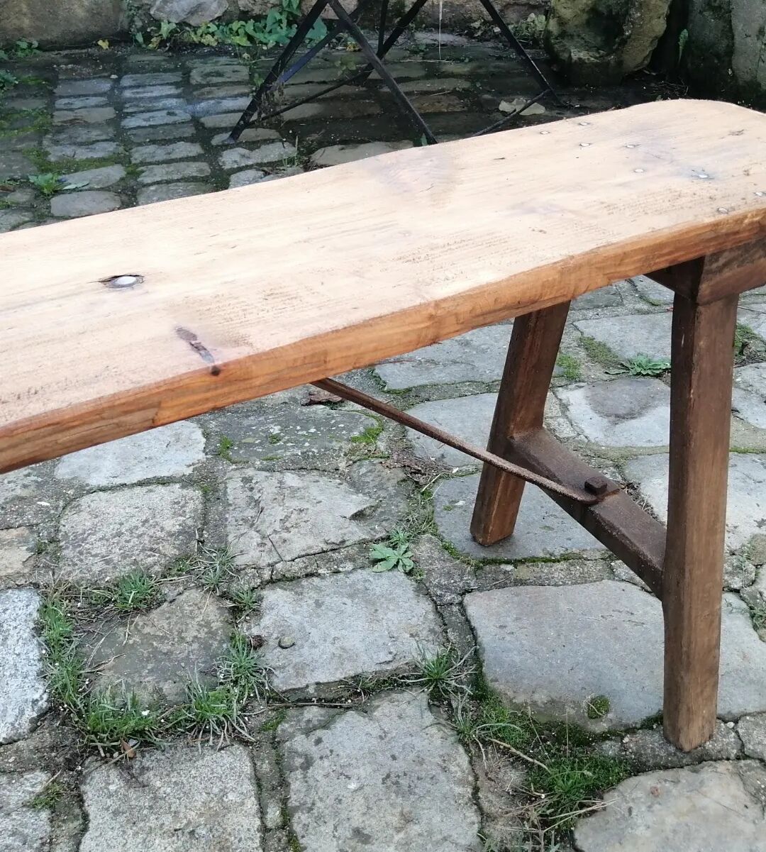 Farm bench