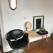Meuble avec cannage