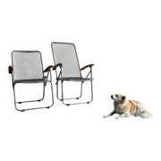 Set of two vintage folding chairs with an aluminium wire frame.