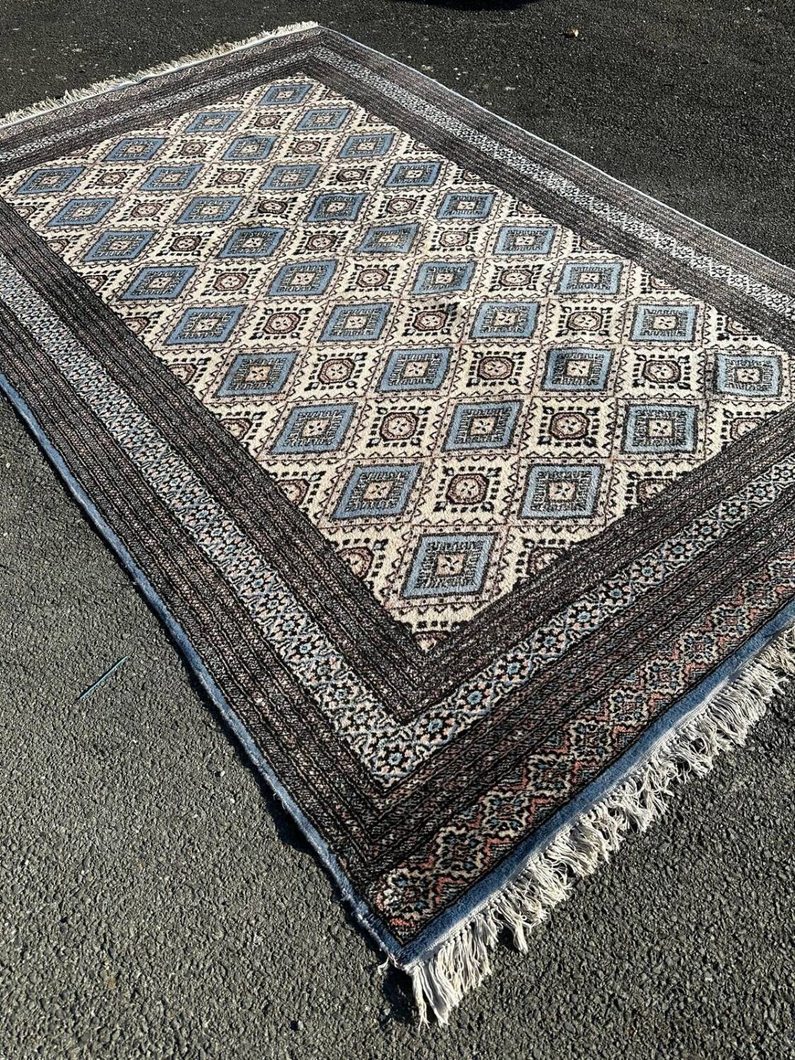 Persian carpet 2m x 3m