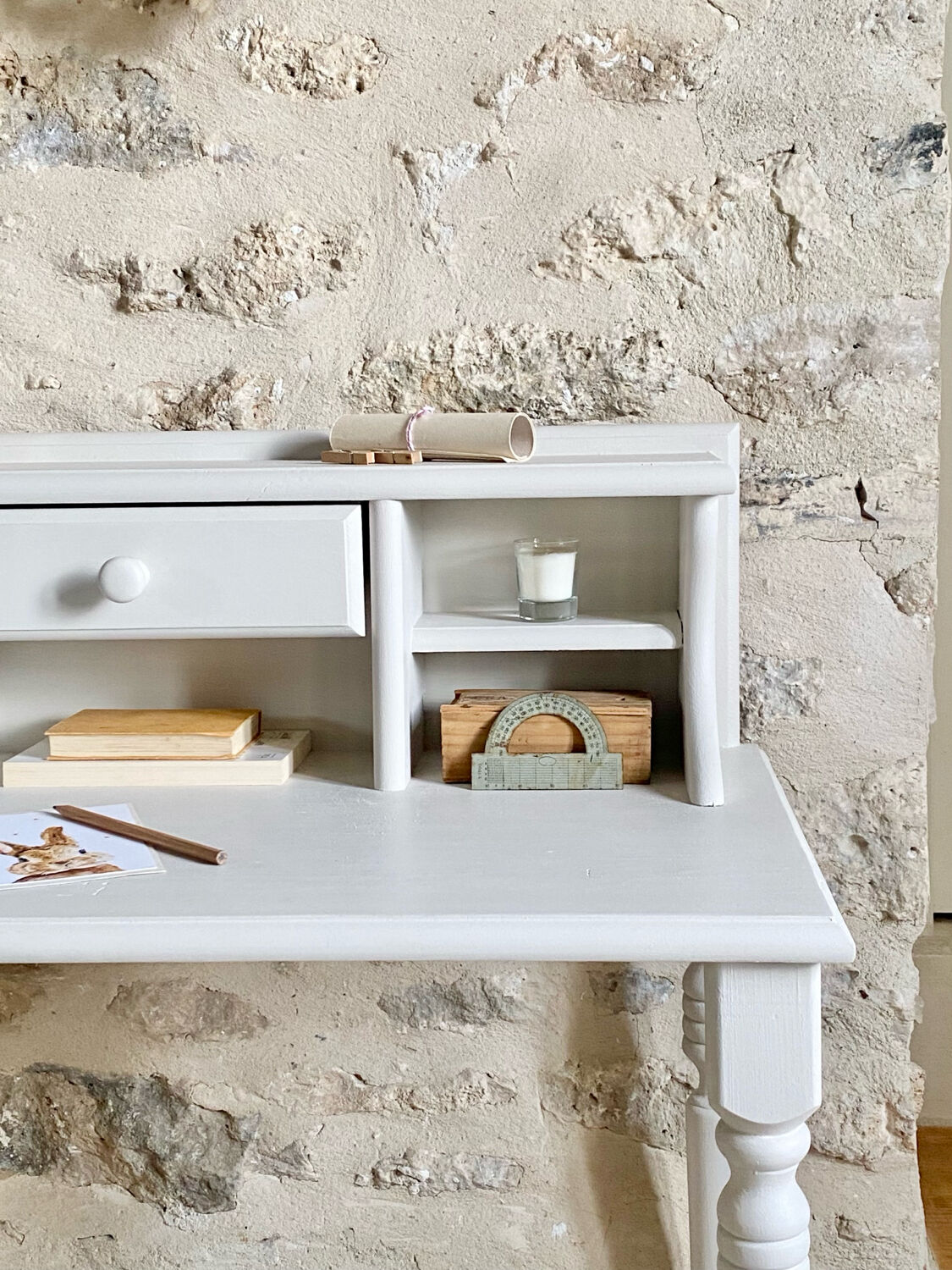 Child's desk
