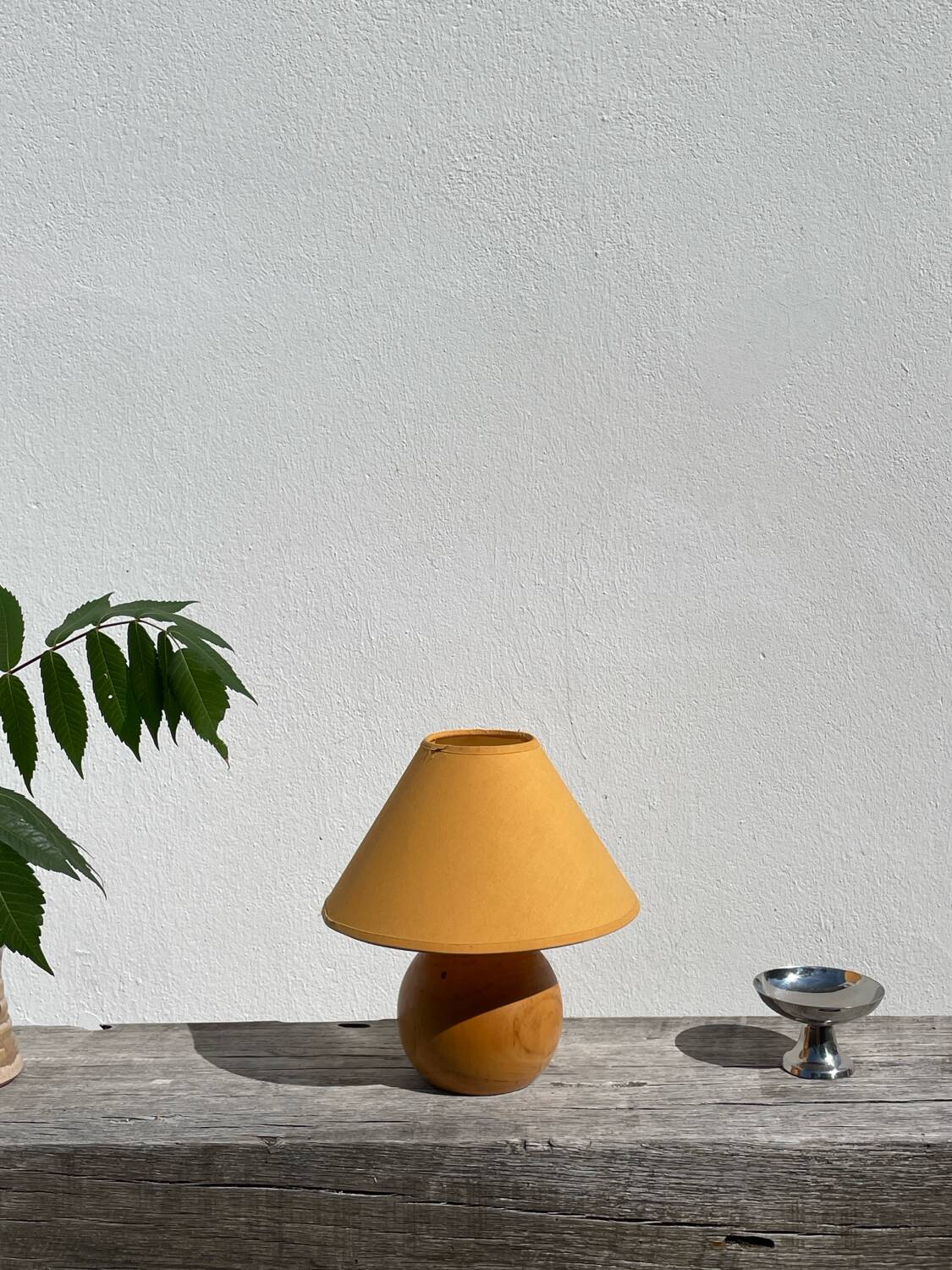Table lamp in turned wood, ball 1990