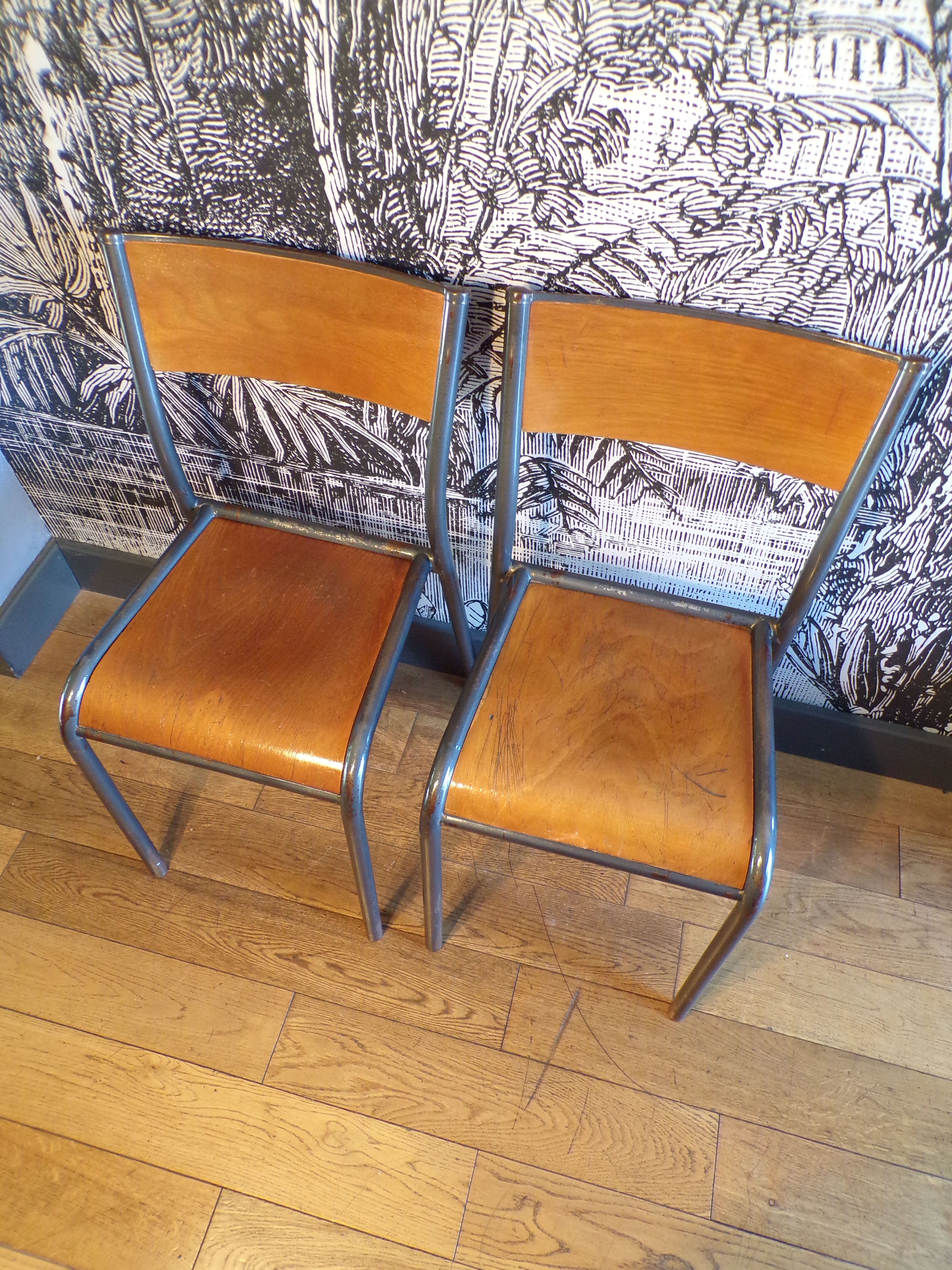 Paire de chaises d'école Mullca anciennes