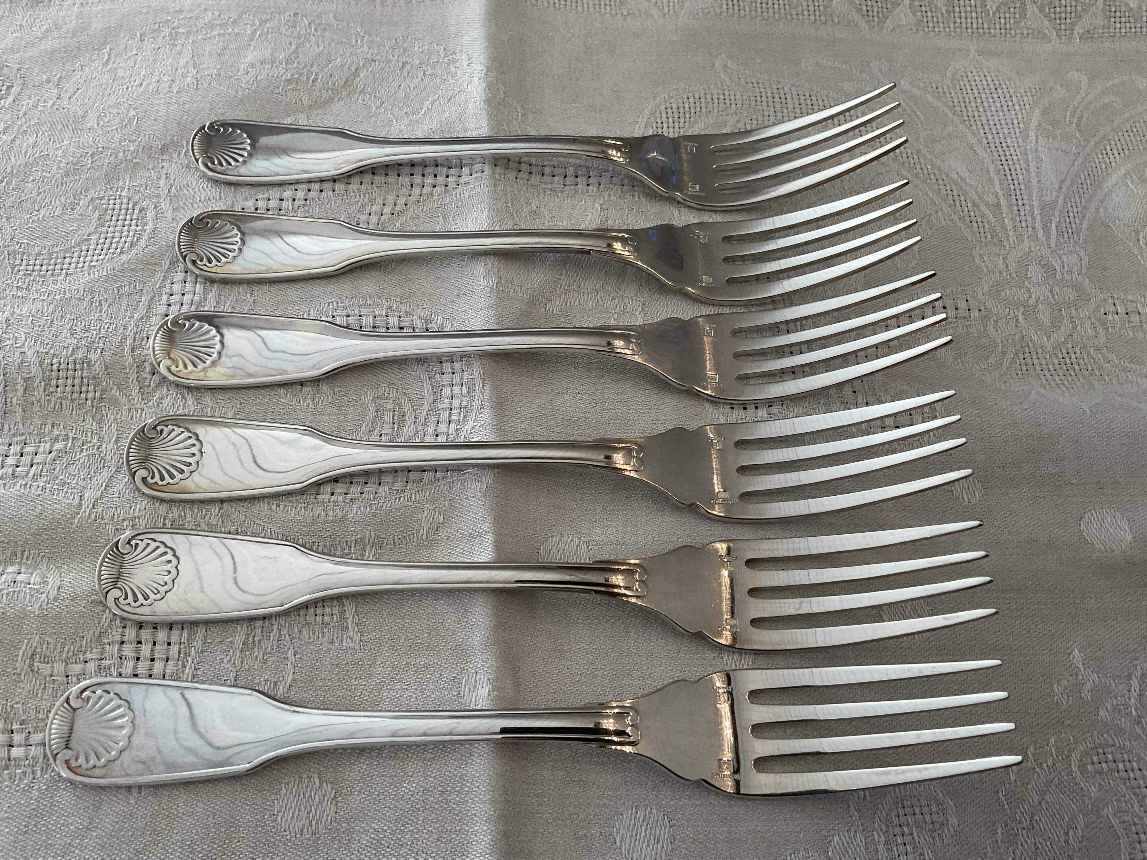 Set de 12 couverts à poissons Christofle modèle Vendome Coquille