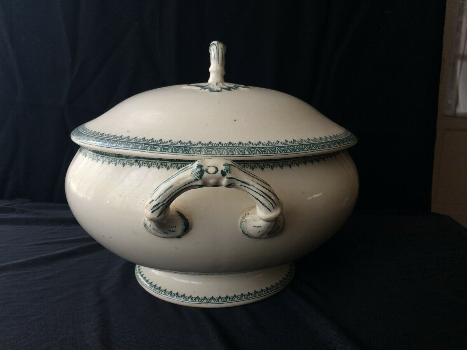 Soupière Creil and Montereau service English labrador