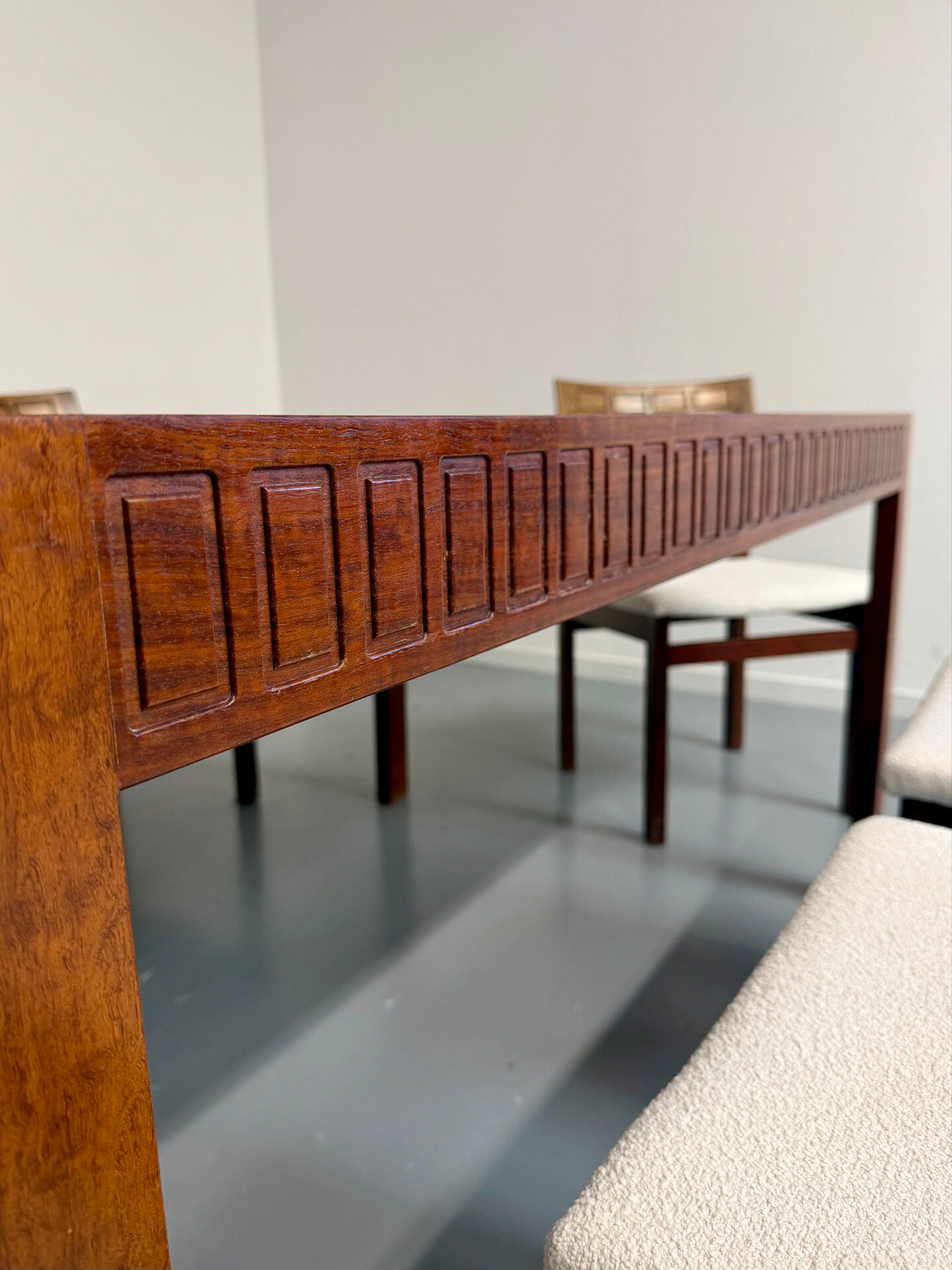 Extendable dining table Italian design 60 geometric rosewood