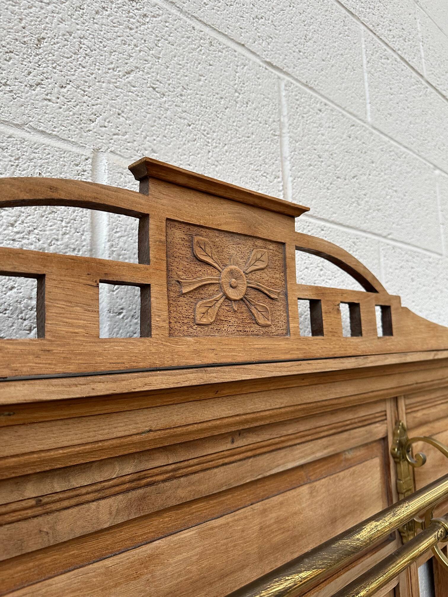 Grand vestiaire d’entrée en chêne Début XXème