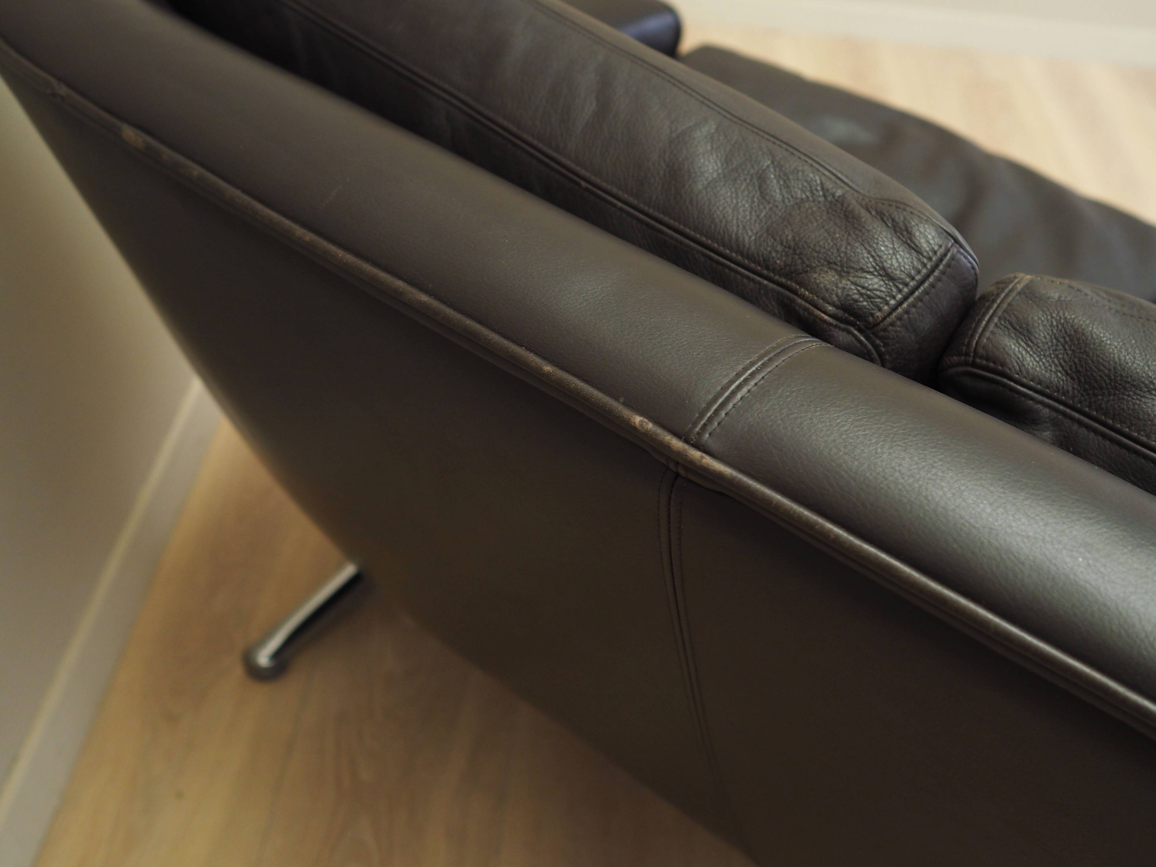 Brown leather sofa, Danish design, 1970s, designer: Werner Langenfeld, manu