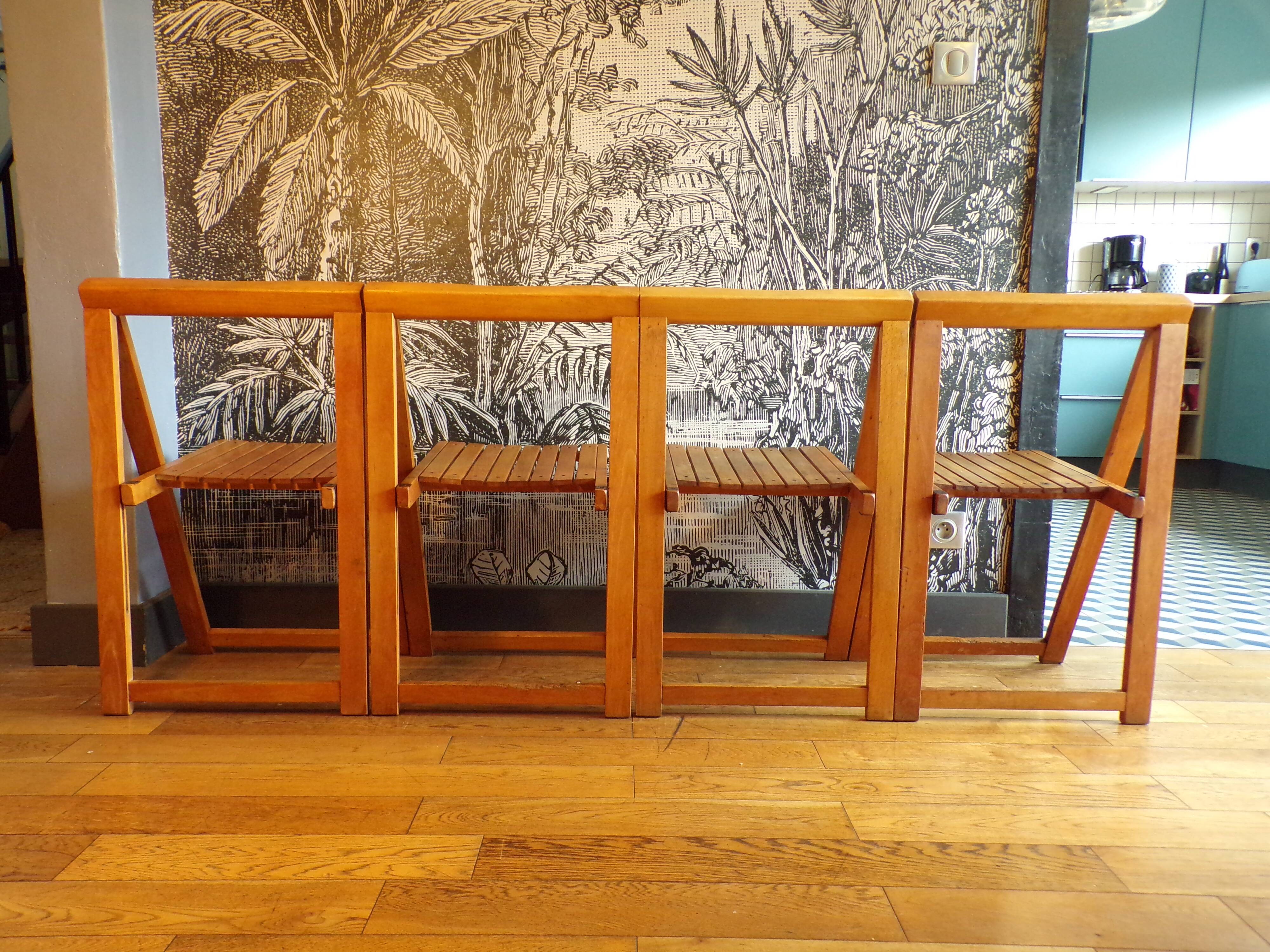 4 vintage Italian folding chairs