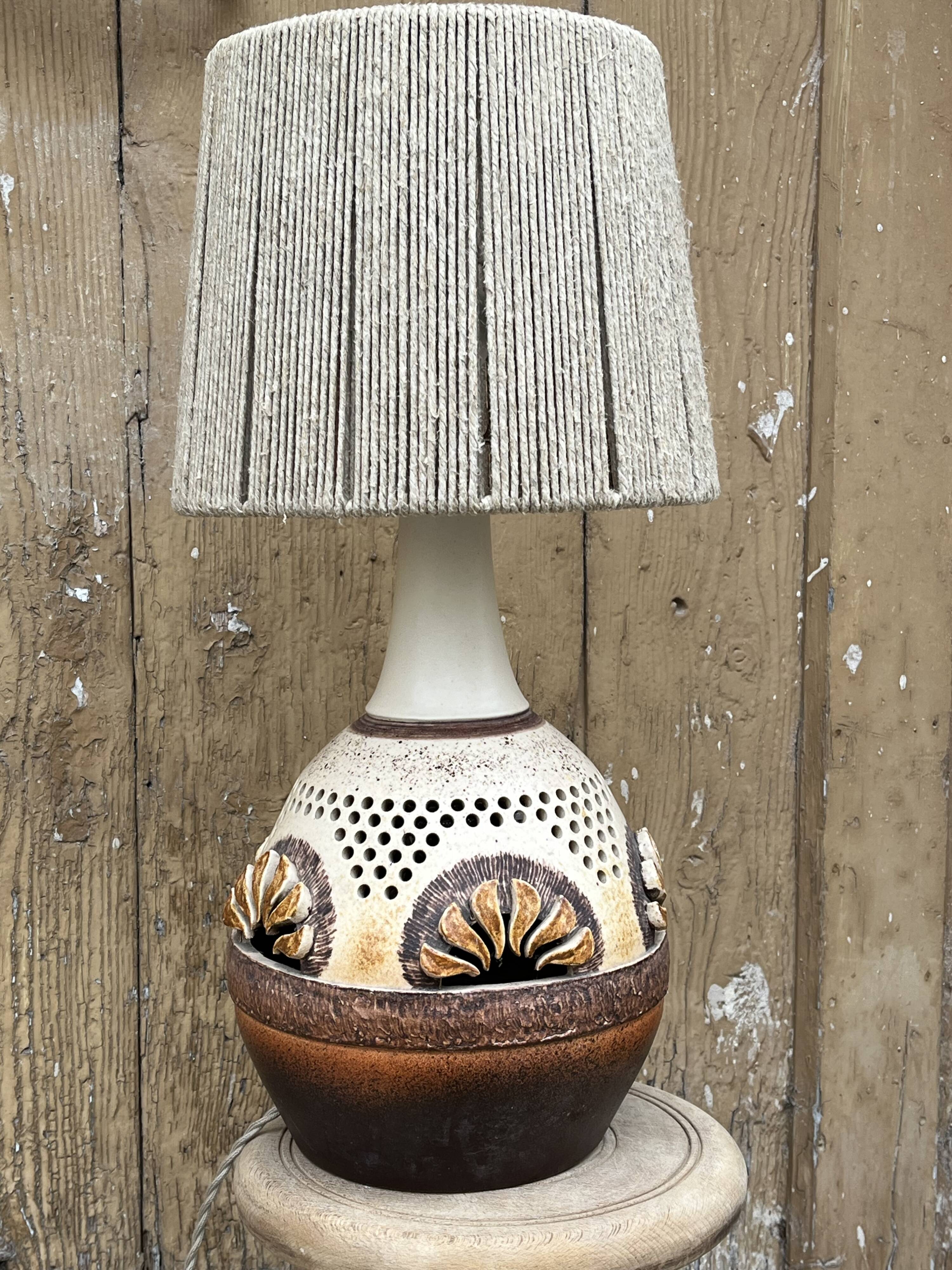 Scandinavian ceramic lamp