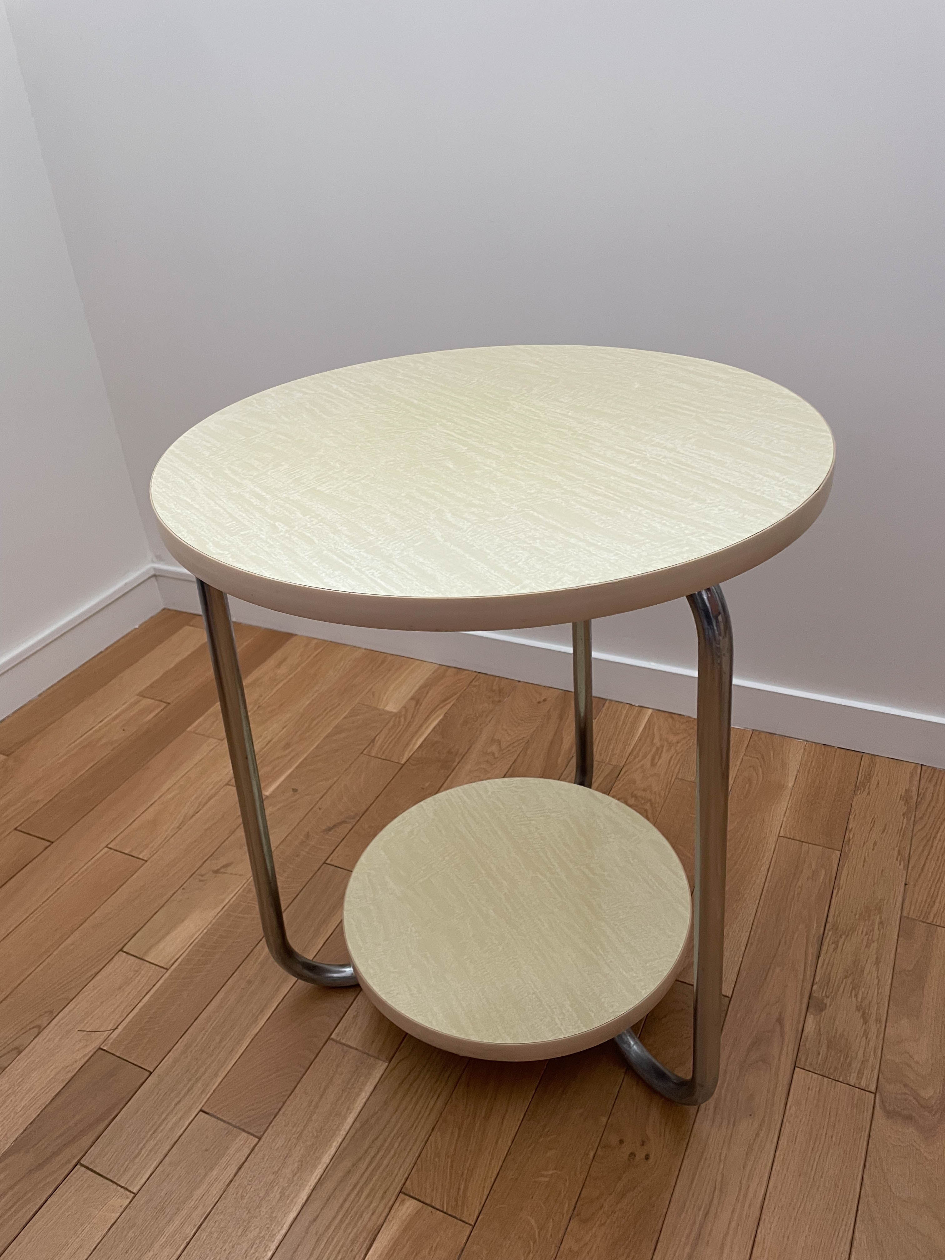 Formica pedestal table