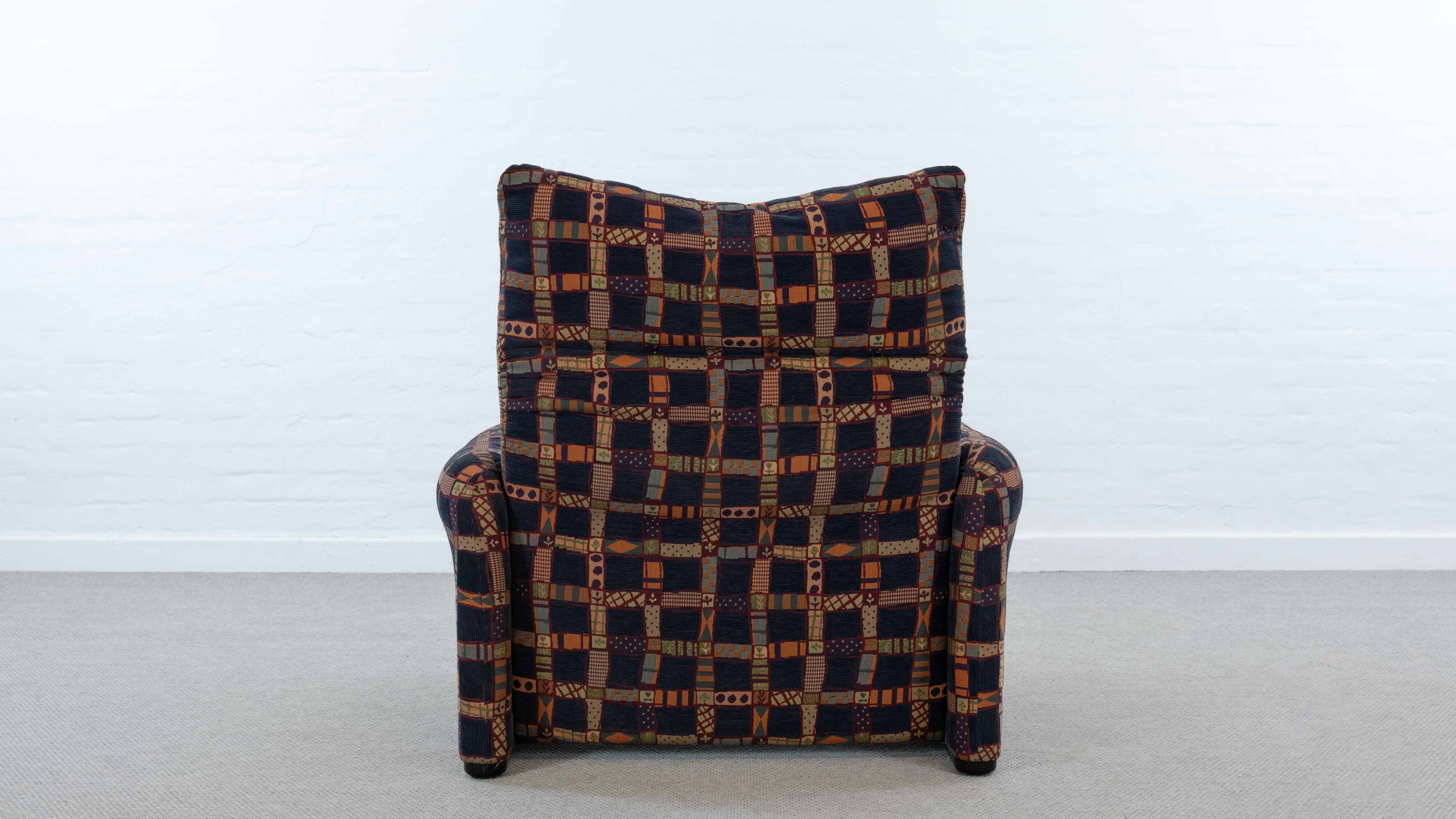 Maralunga armchair by Vico Magistretti for Cassina