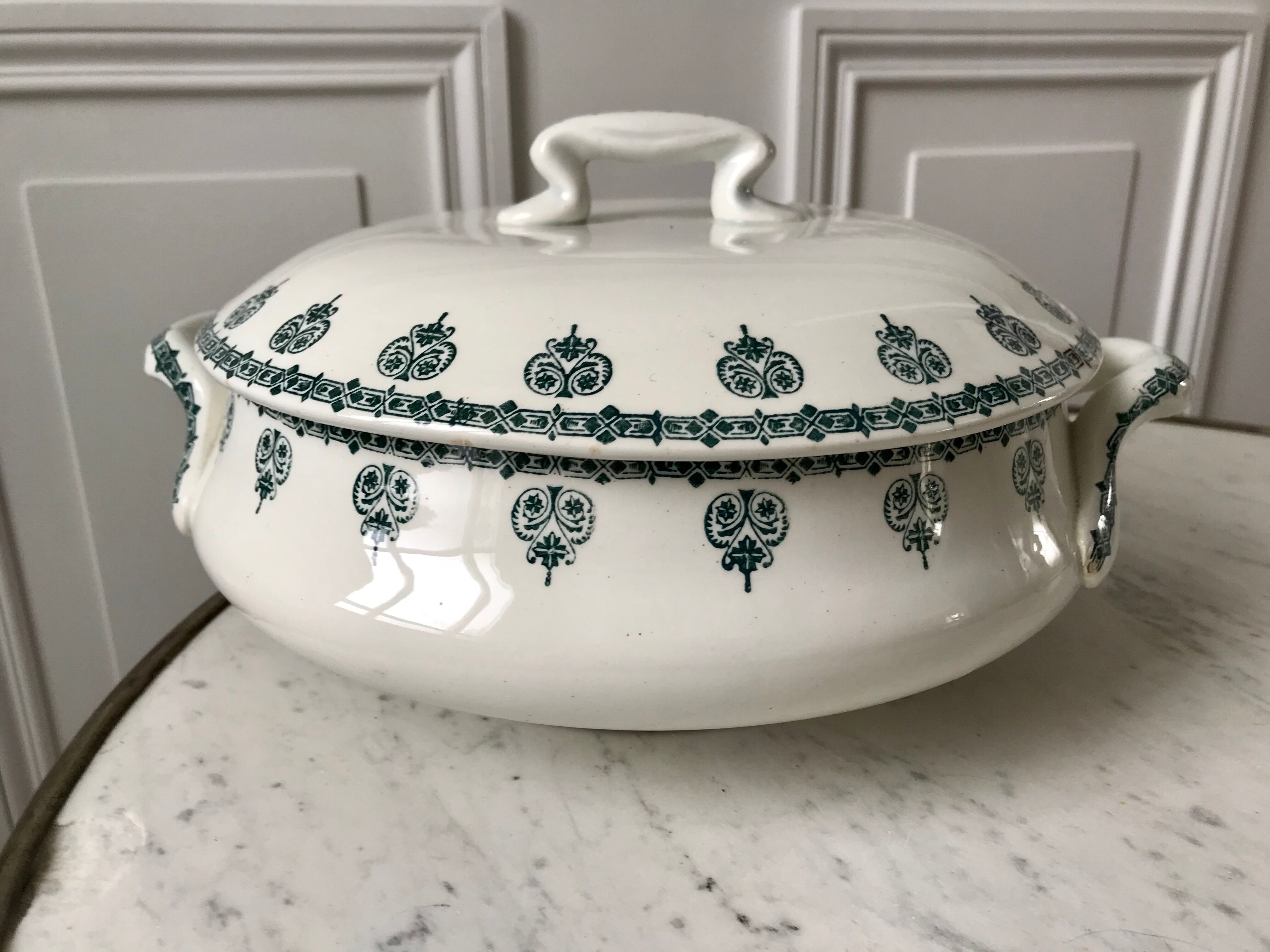 Tureen Terre de Fer Saint-Amand blue flowers model "Nancy" years 30-40