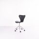 Seven office chair - Model 3117 - Black leather - Swivel function - Arne Jacobsen - Fritz Hansen