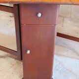 Gateleg table.