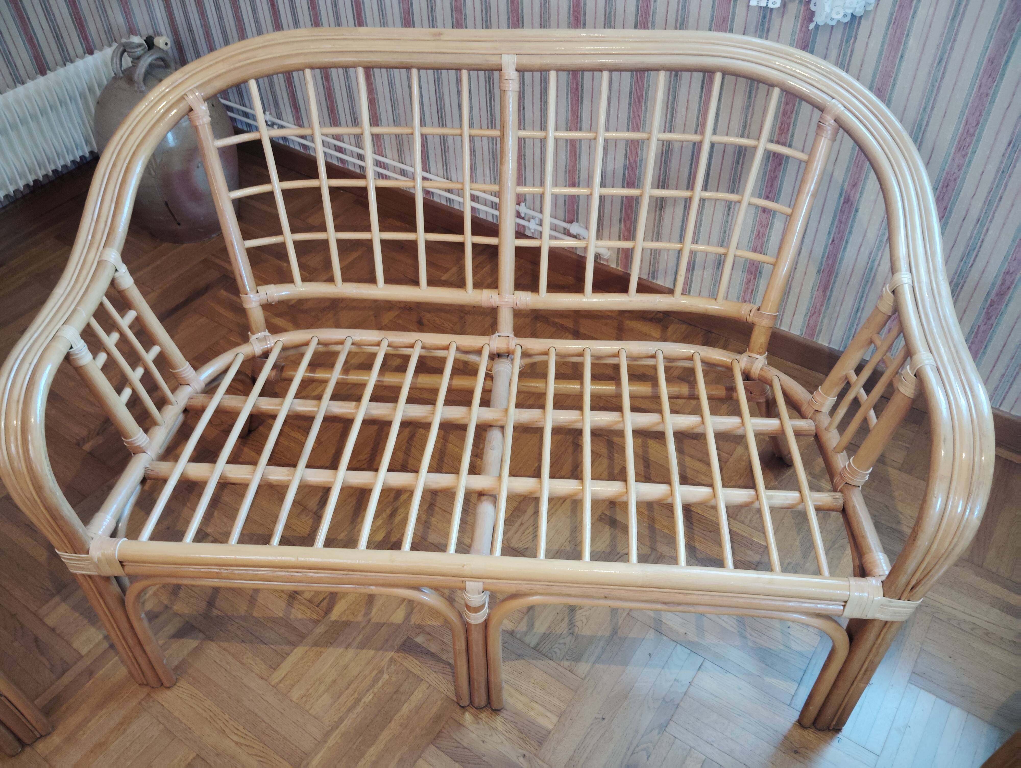 Rattan lounge with removable cushions