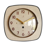 Vintage formica silent wall clock "Jaz cream"
