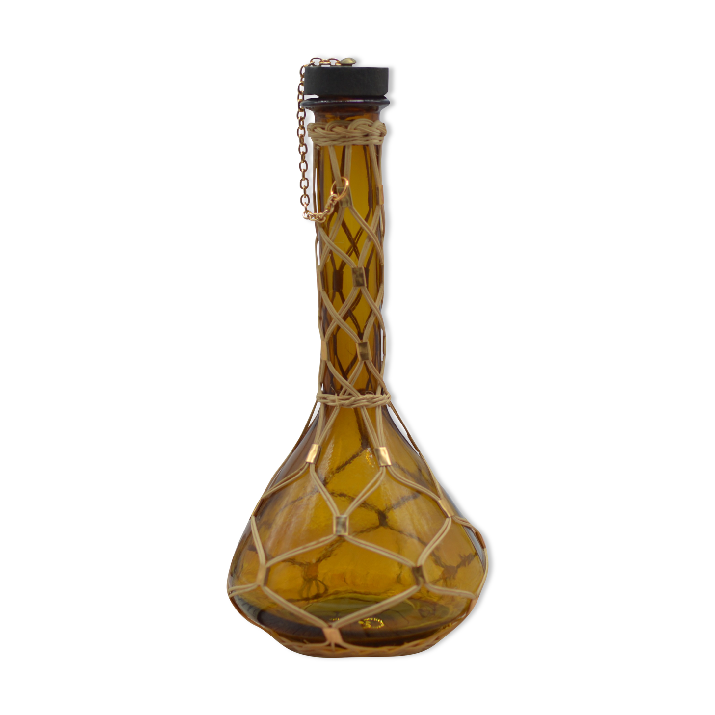 Carafe ambrée avec osier et chainette dorée