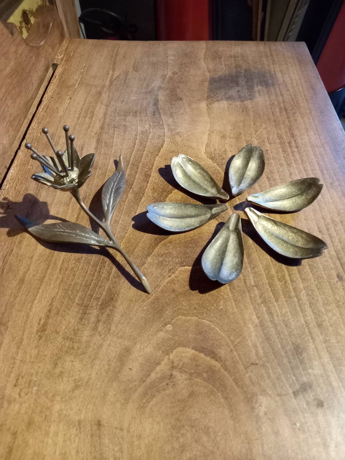 Vintage flower ashtray