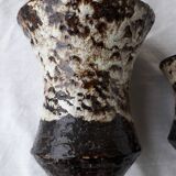 2 stoneware vases
