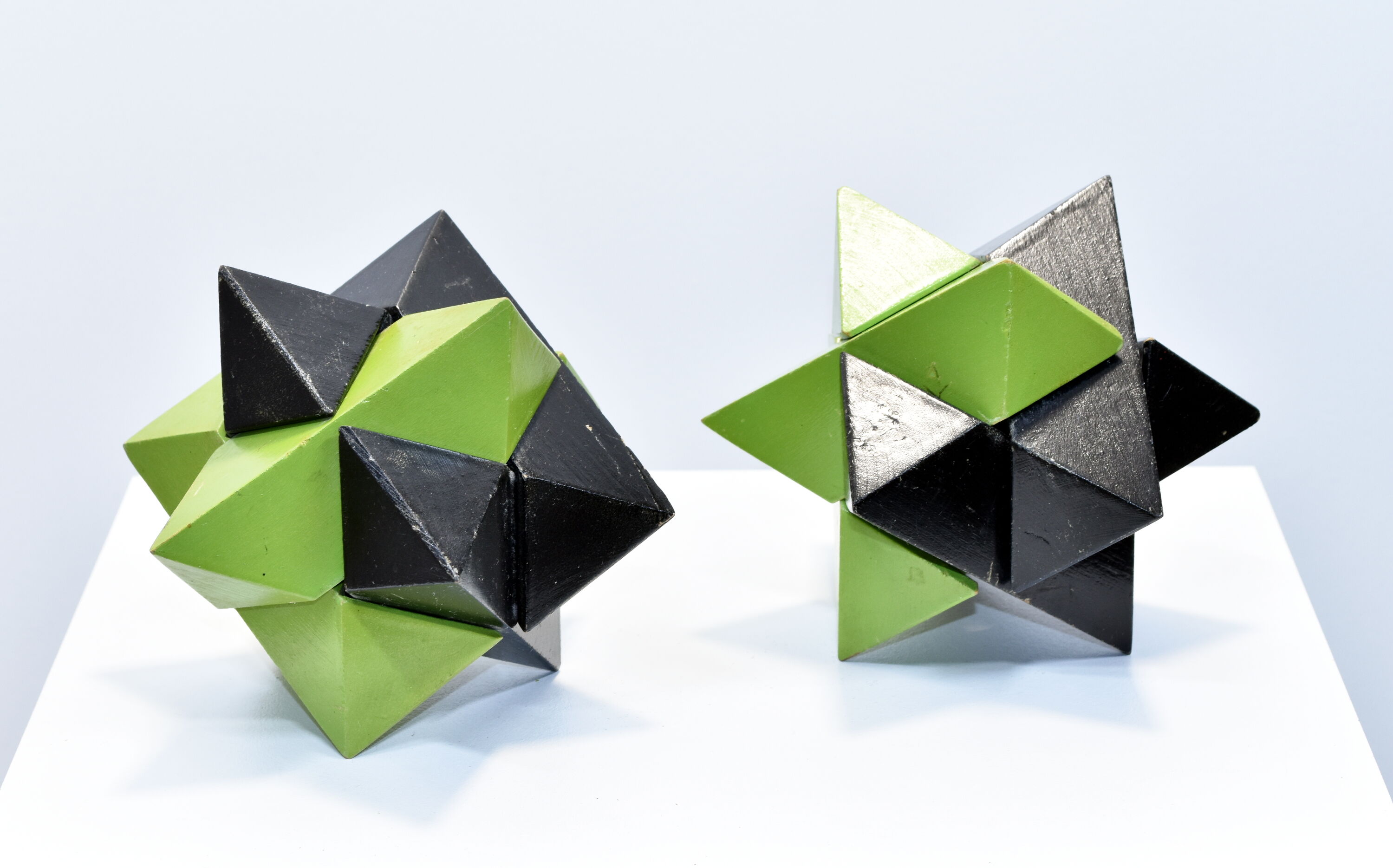 Pair of vintage puzzle stars of Galileo 1970