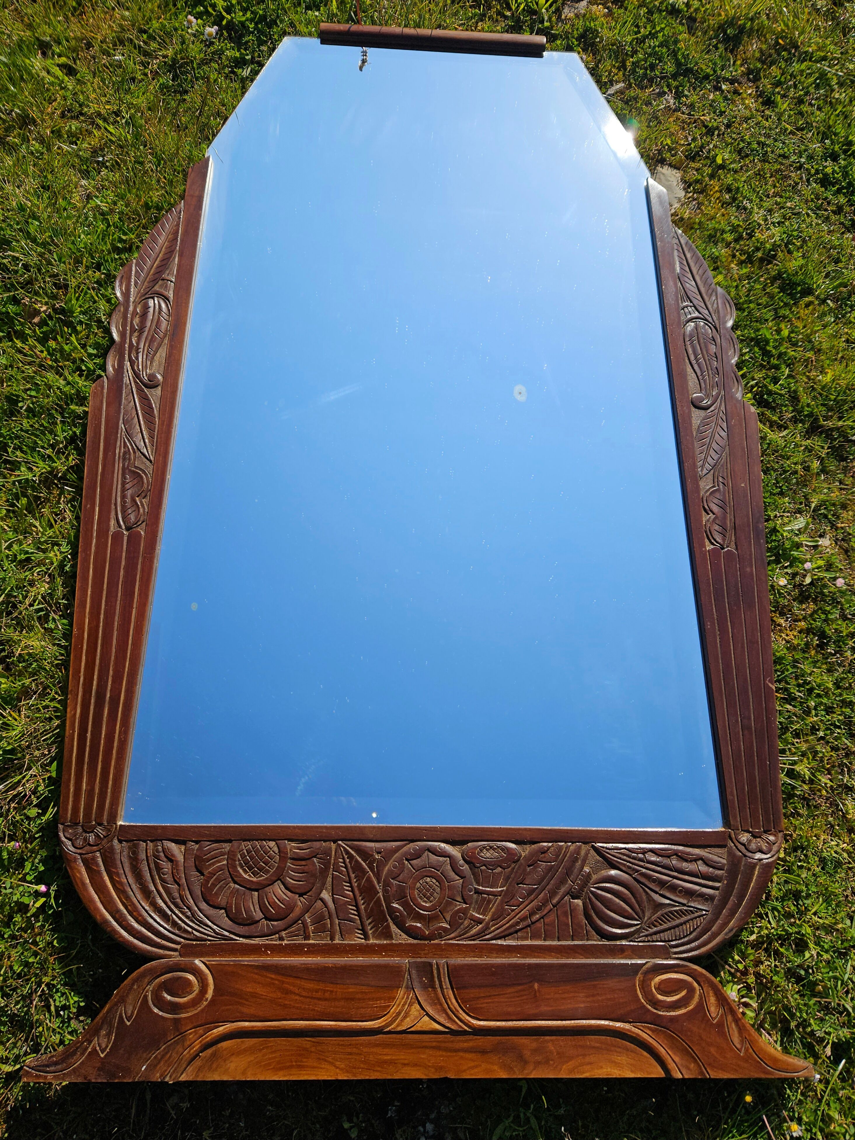 Art Deco mirror in carved wood
