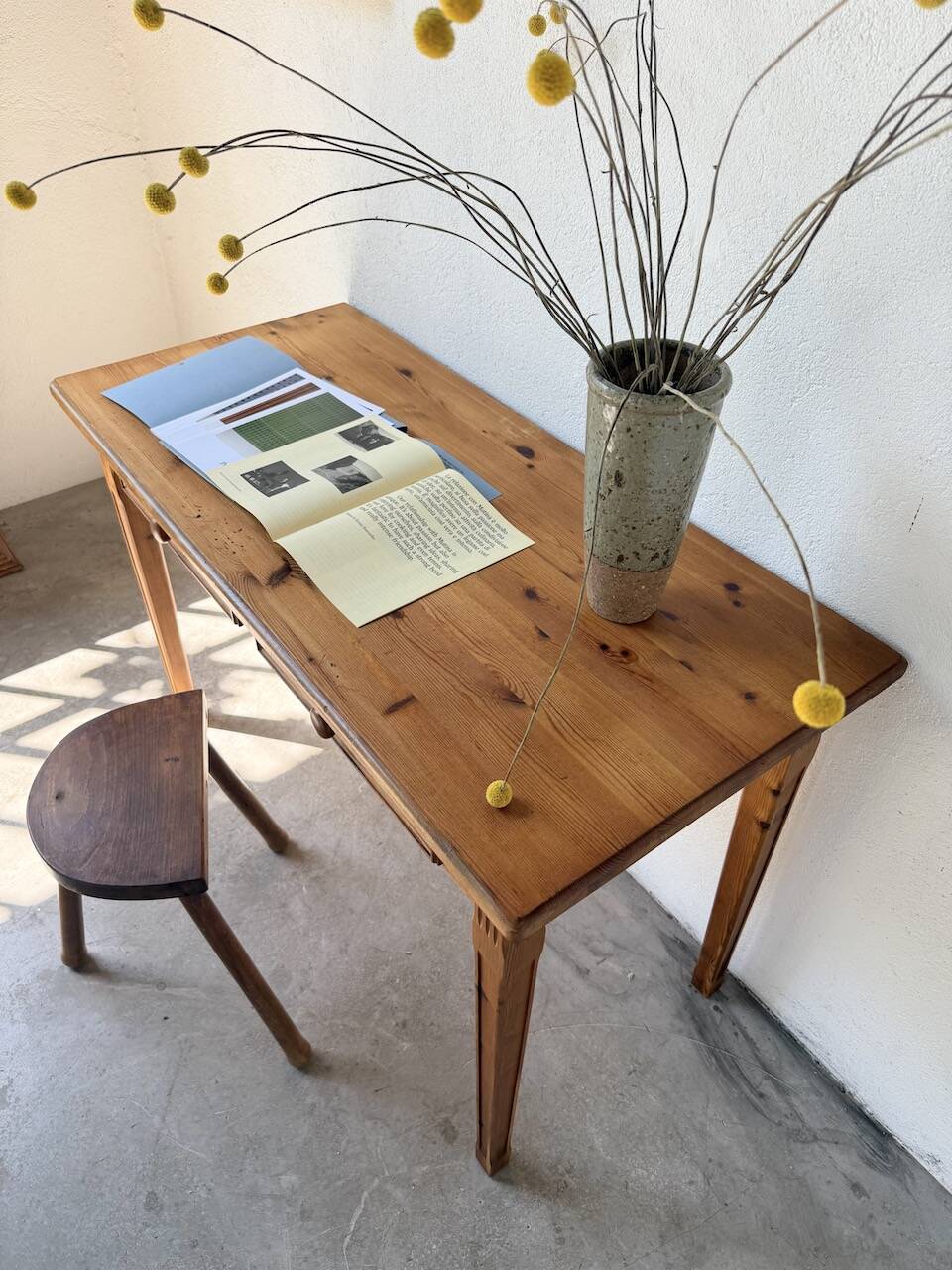 English style pine desk