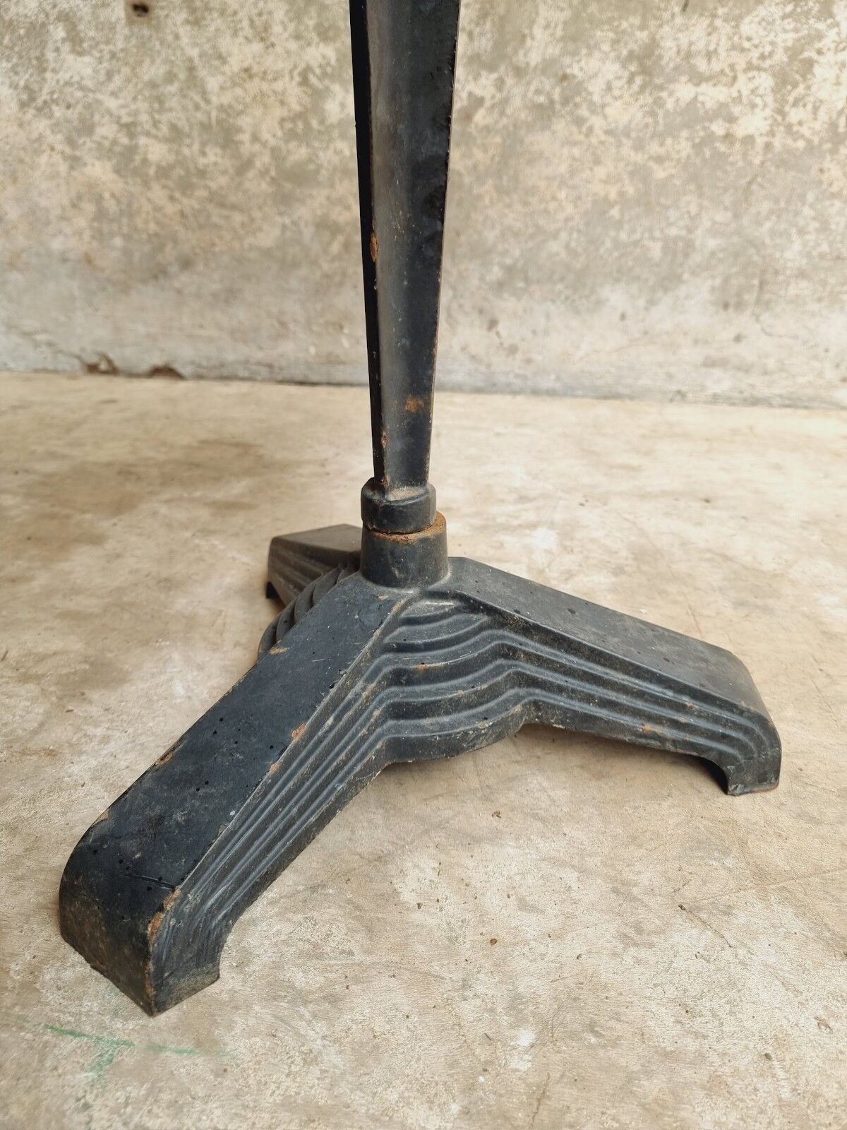 Old bistro table garden table cast iron with oak