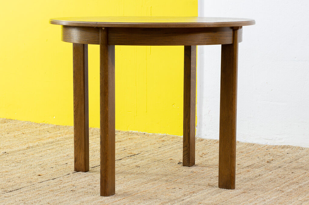 Table scandinave vintage – 134.5 cm