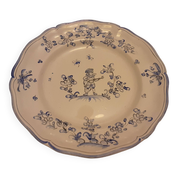 Assiette faience moustier bleue   muffragi  fait main
