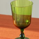 Vase en verre vert