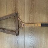 Vintage tennis racket The hut