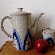 Cafetière et sucrier vintage