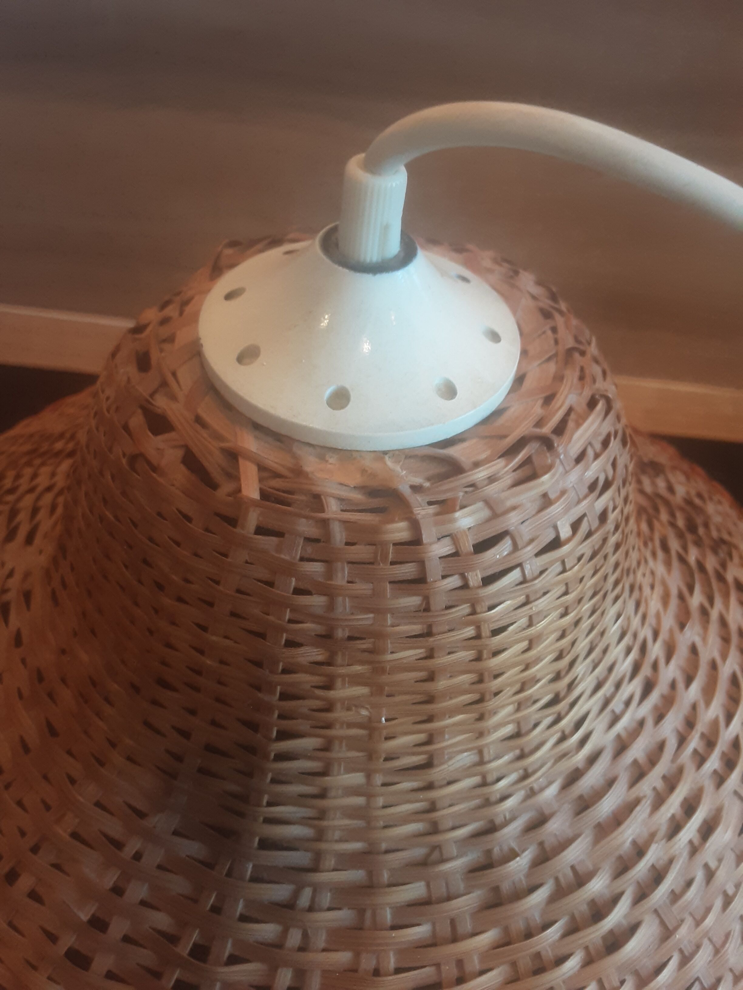 Rattan suspension year 70