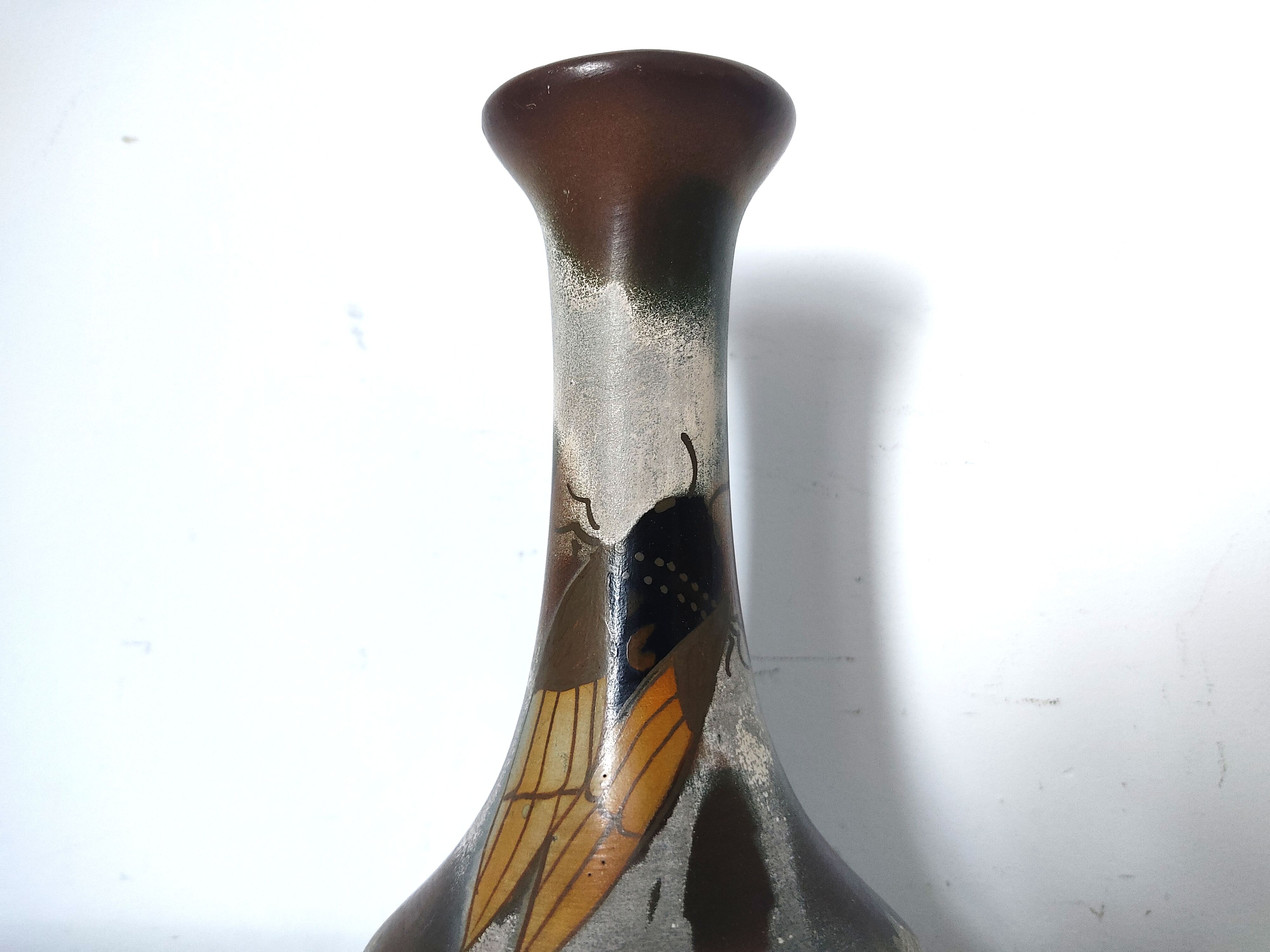 Cicada ceramic vase
